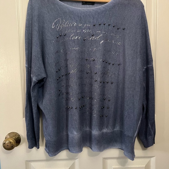 Bella Amore Made in Italy oversized Blue top with Distressing and Embellishments - Picture 1 of 9